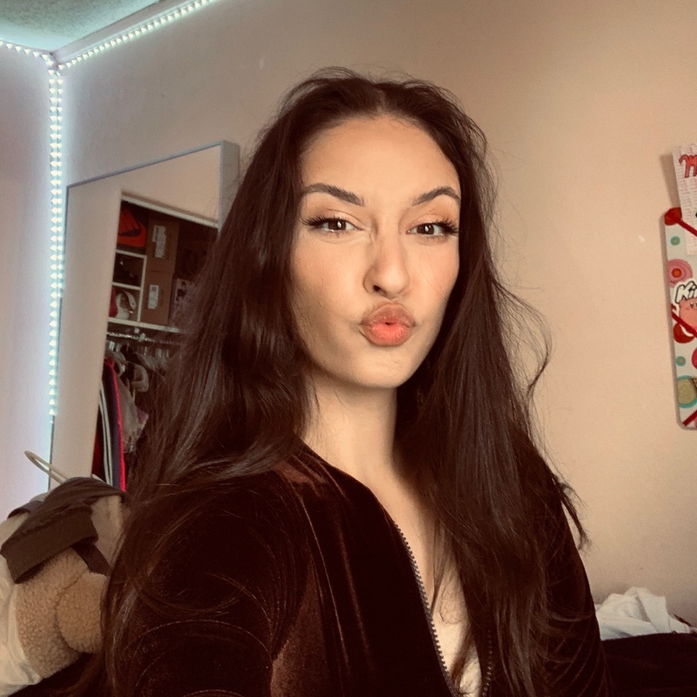 Meet your Posher, Amanda